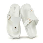 White Flat Sandals with Buckle Strap